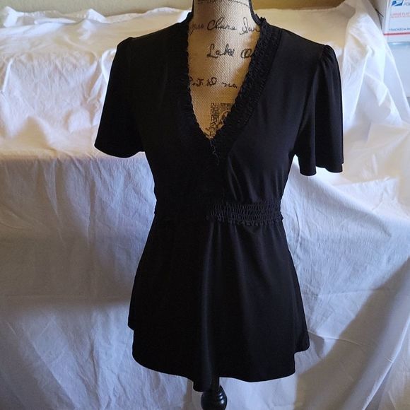 BCBG Paris Tops - Bcbg blouse